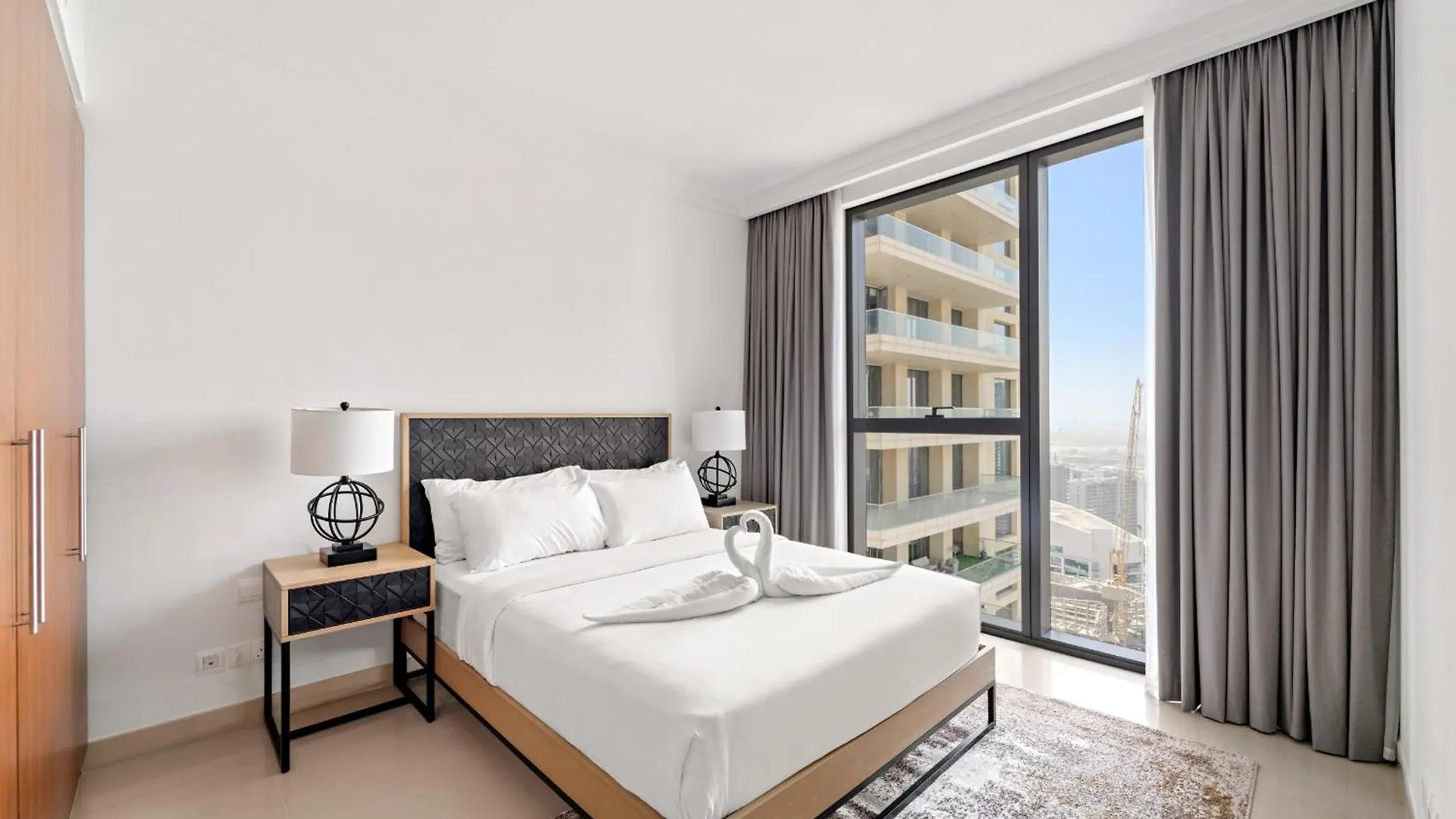 Vayk - Luxurious 2 Bedroom Apartment In Downtown Dubai United Arab Emirates