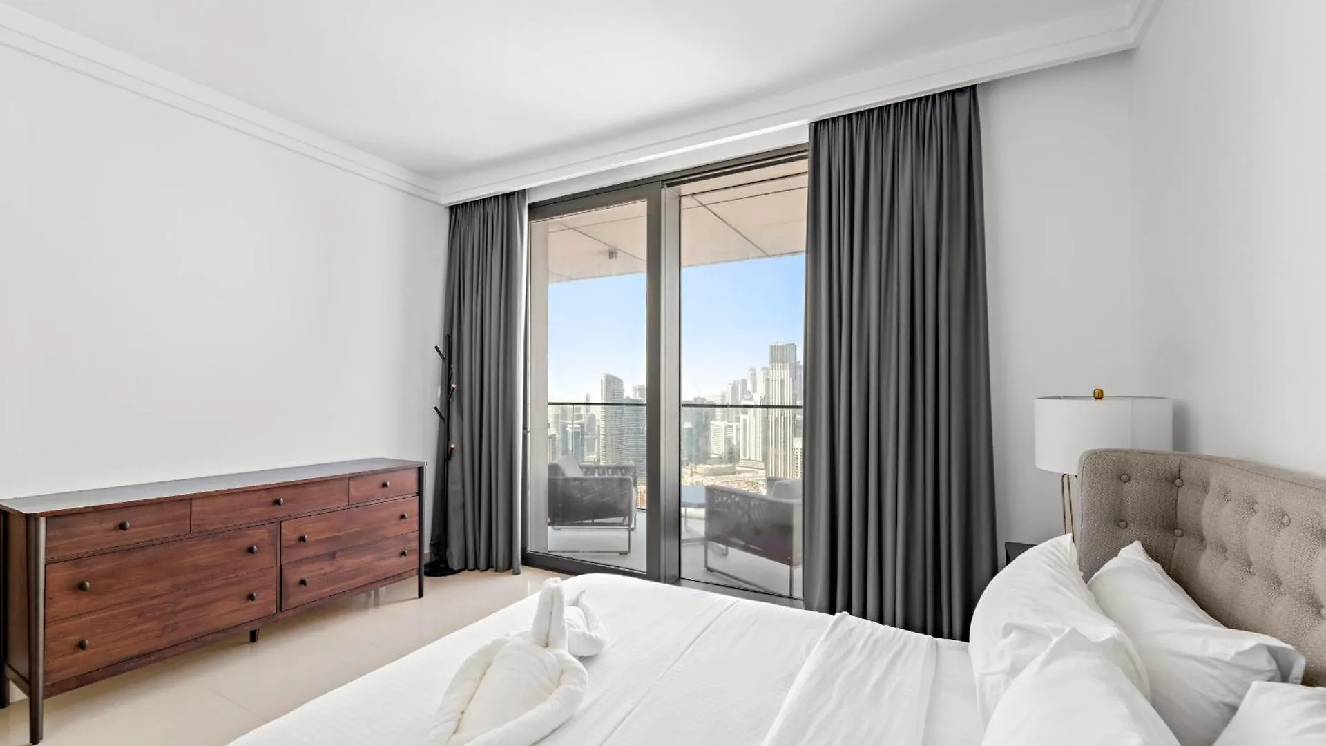 Vayk - Luxurious 2 Bedroom Apartment In Downtown Dubai United Arab Emirates