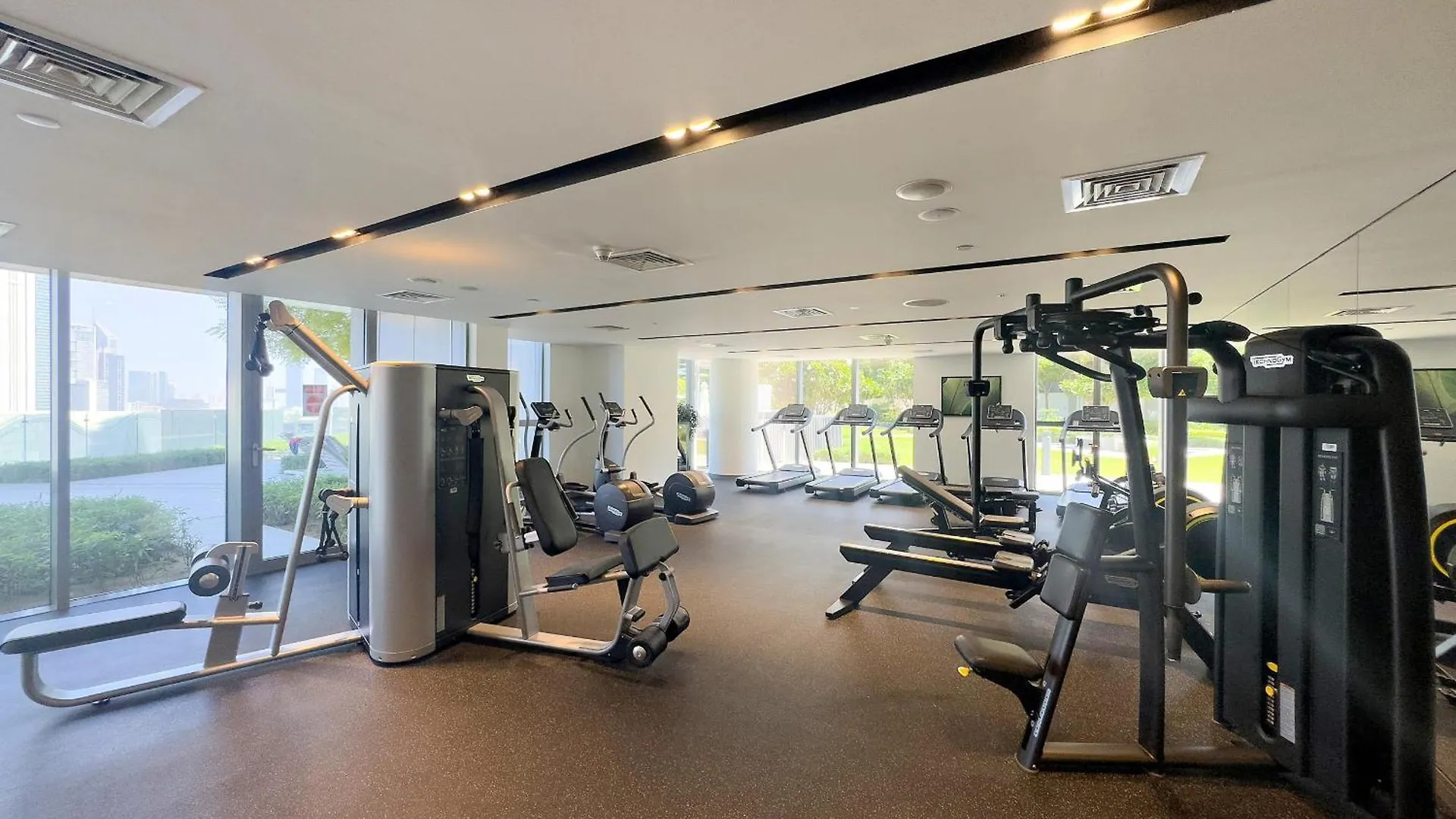 Vayk - Luxurious 2 Bedroom Apartment In Downtown Dubai