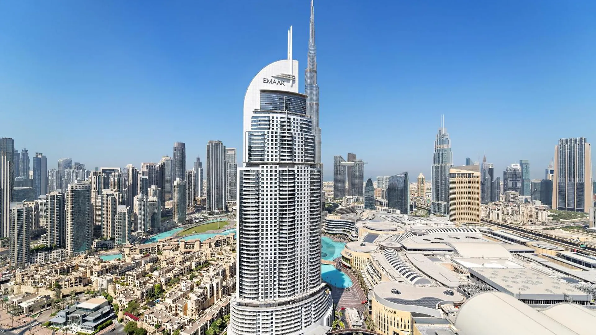 Vayk - Luxurious 2 Bedroom Apartment In Downtown Dubai