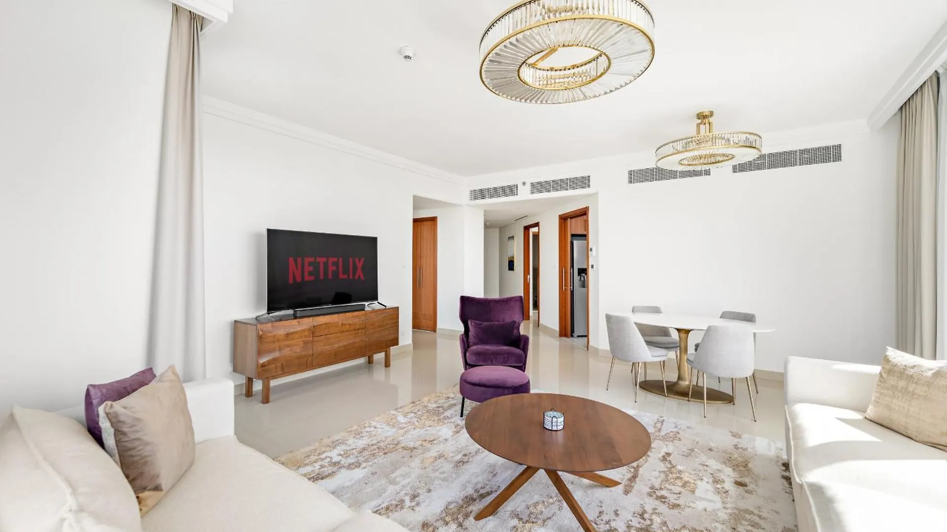 Vayk - Luxurious 2 Bedroom Apartment In Downtown Dubai